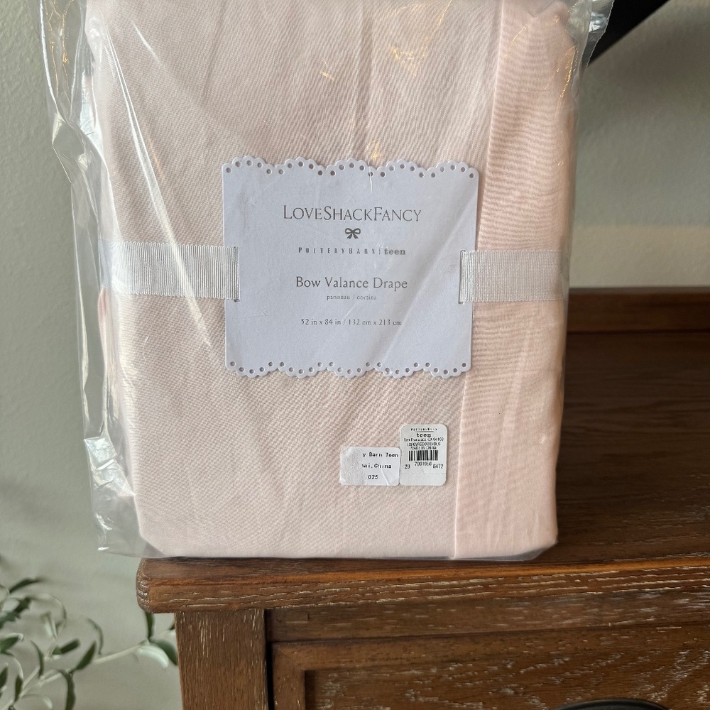 LoveShack Fancy Bow Valence